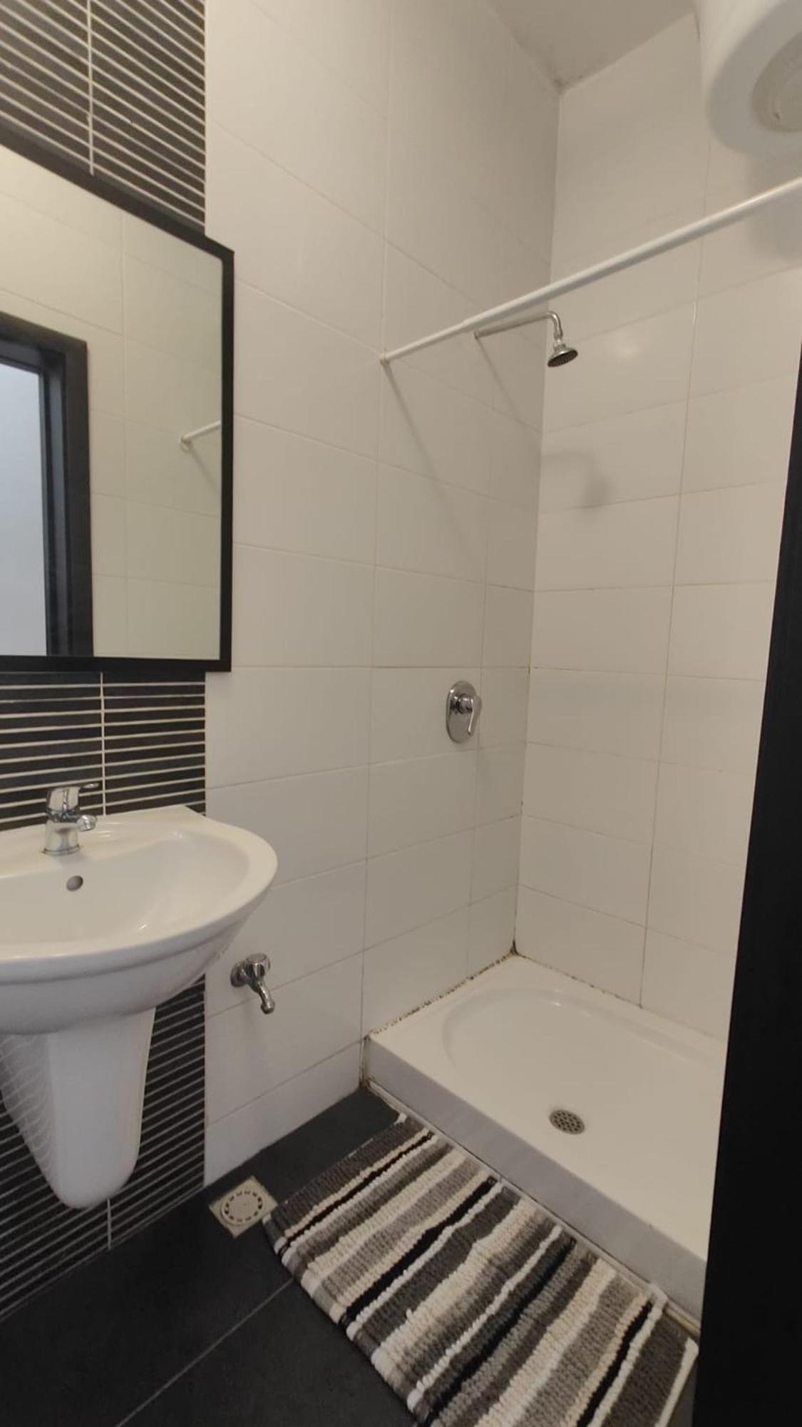 Well Located 2 Bedroom Flat In St.Julians Saint Julian's Bagian luar foto